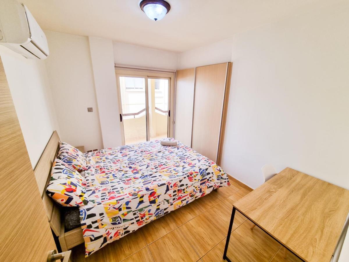 Sunbay City Rooms Larnaca Extérieur photo