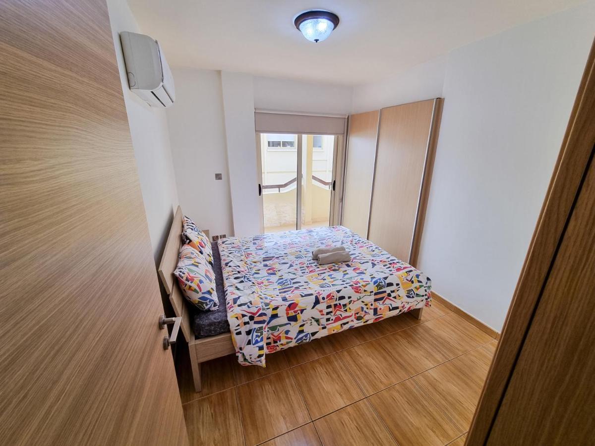 Sunbay City Rooms Larnaca Extérieur photo